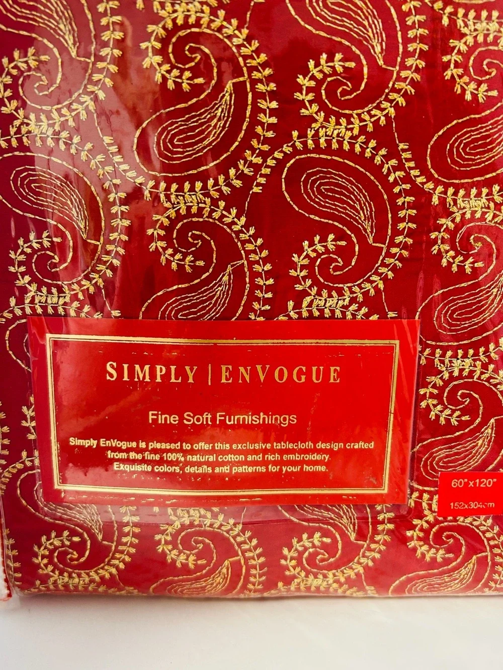 Envogue NWT Holiday 60”x120” Red & Gold Metallic Paisley Embroidery Tablecloth